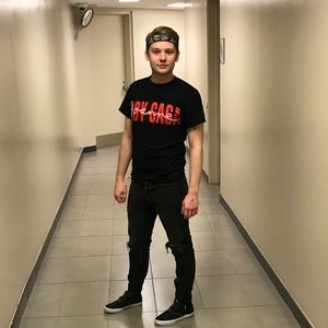 Meet your Posher, Evan